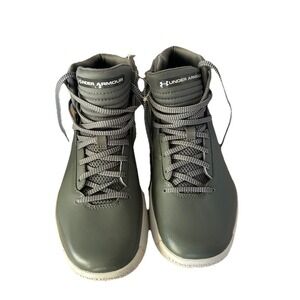 Men's Under Armor Gray White High Top Shoes Size 9 Lace Up Sports Athlete